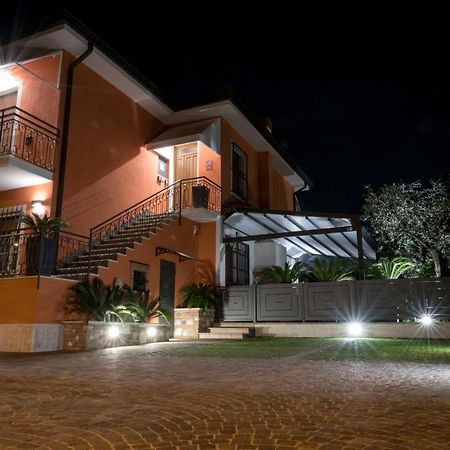 Bed and Breakfast H2O Сірміоне Екстер'єр фото